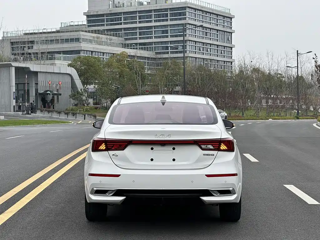 KIA K3