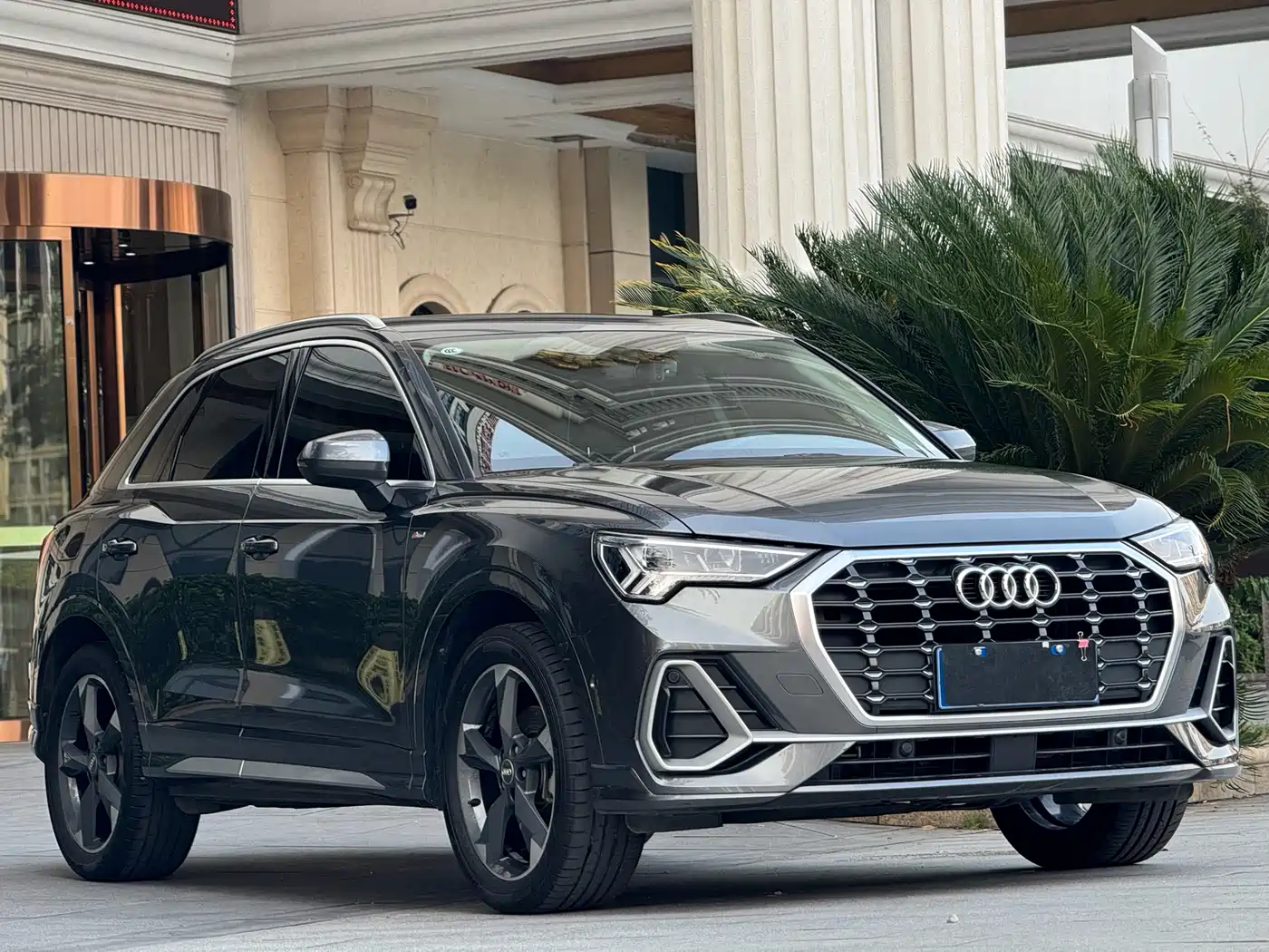 Audi Q3 2021 35 TFSI Fashion Sport фото 3