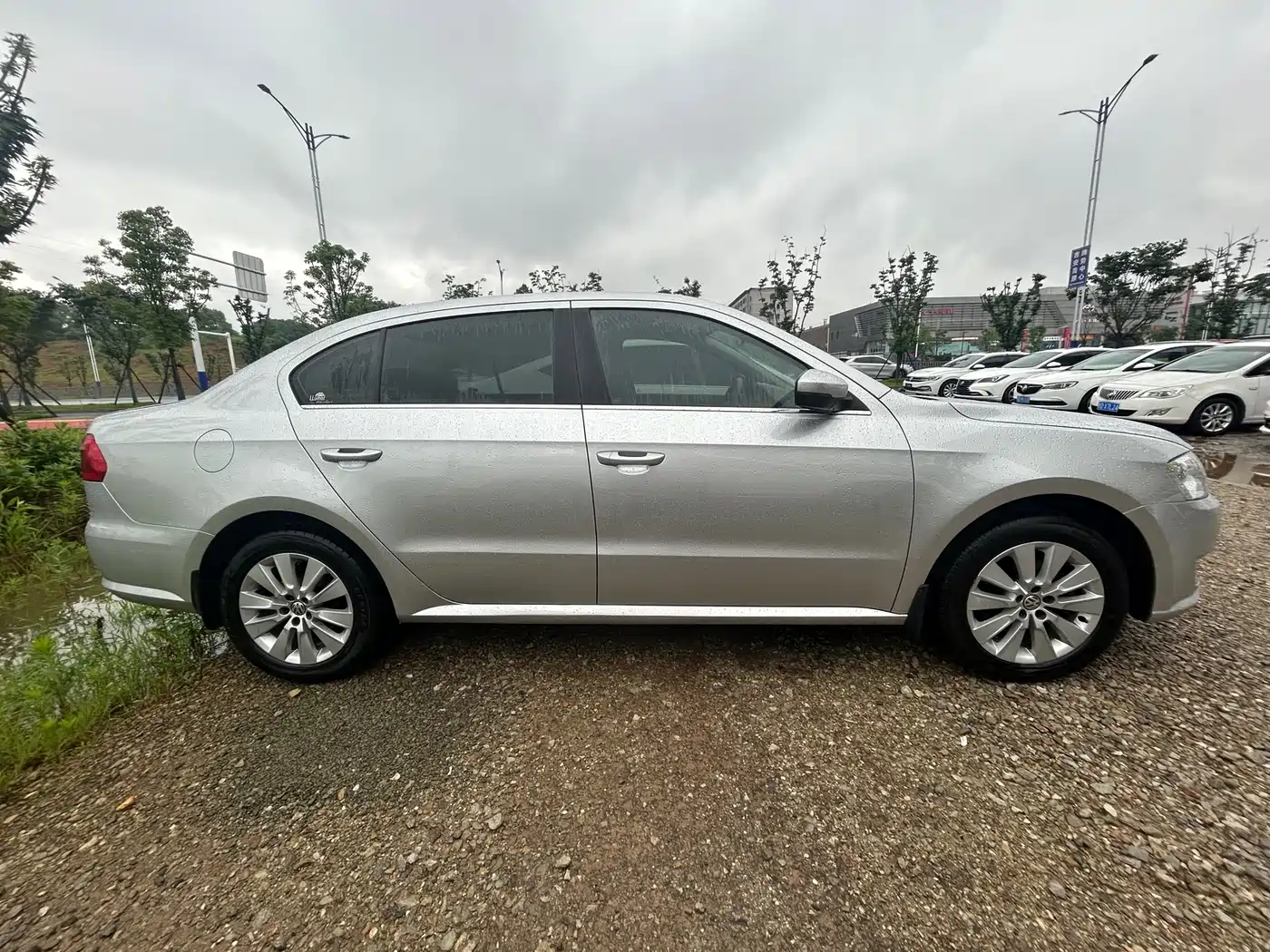 Volkswagen Lavida 2013 Facelift Classic 1.6L Automatic Comfort фото 8