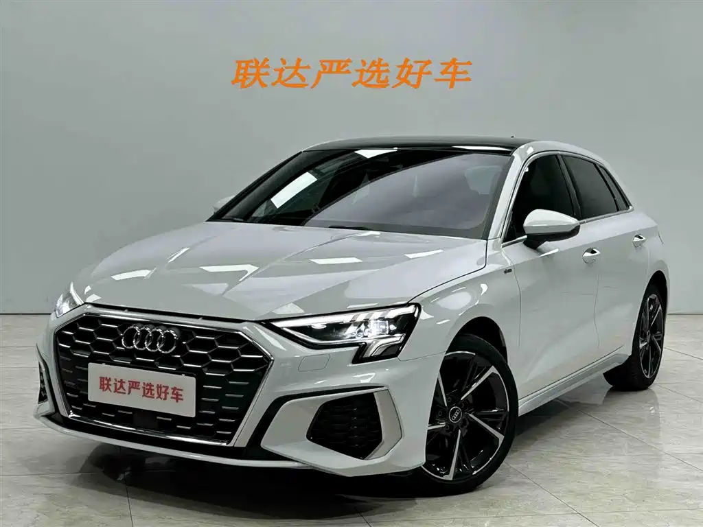 Audi A3 2024 Model Sportback 35 TFSI Fashion Sport