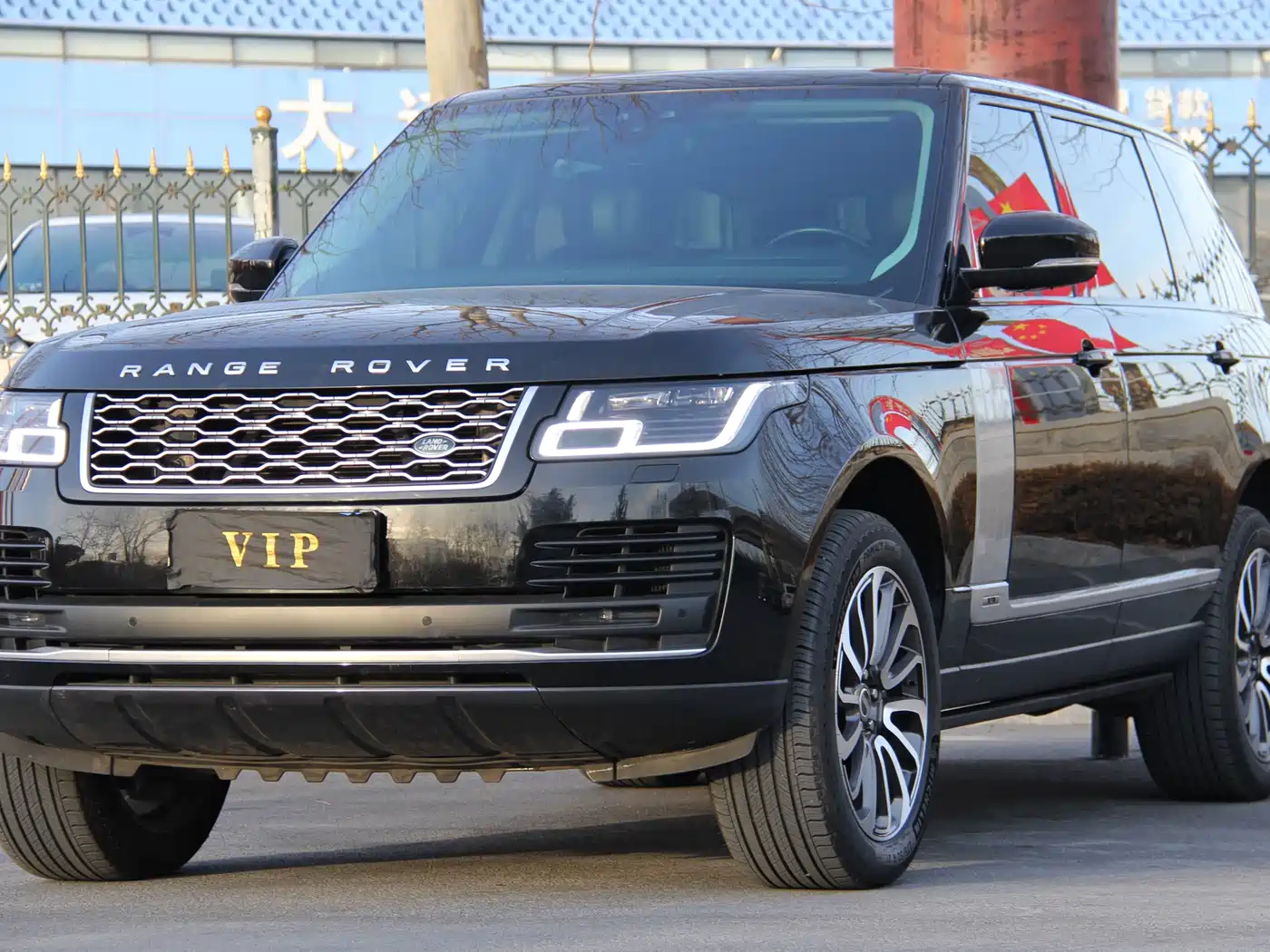 Land Rover Range Rover 2019 3.0 SC V6 Heritage Extended Edition фото 2