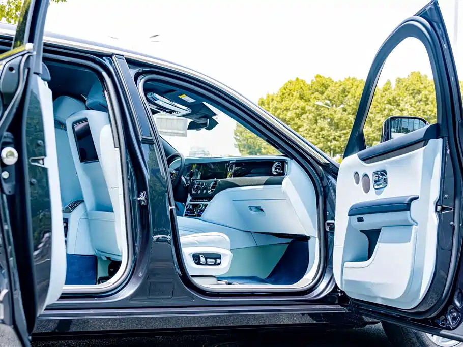 Rolls-Royce Ghost 2021 6.7T Long Wheelbase фото 23