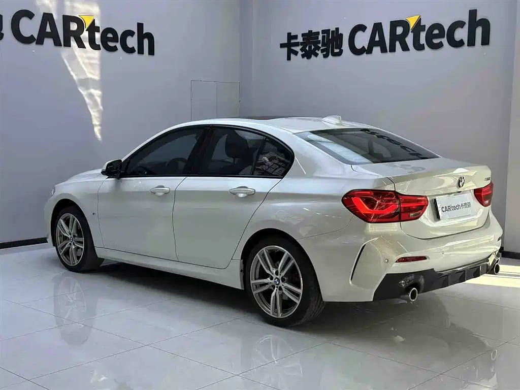 BMW 1 Series 2020 Model 125i Leading M Sport Package фото 6