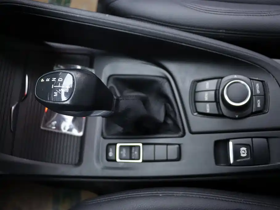 BMW X1 2019 sDrive18Li Fashion Model фото 11