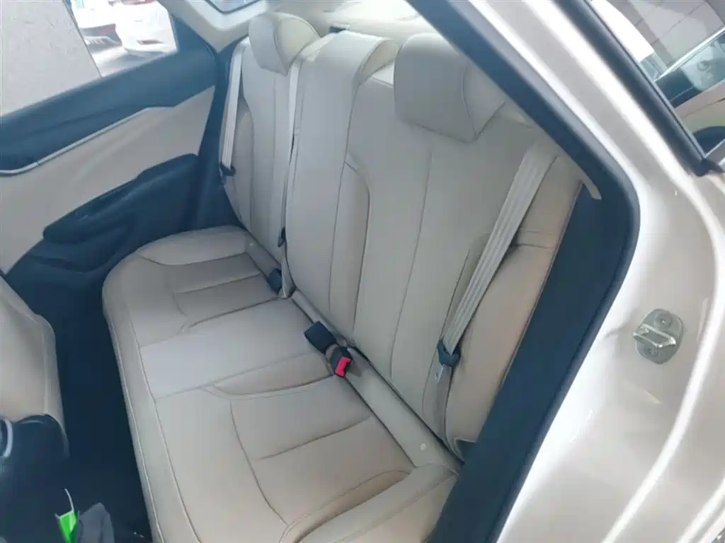 Buick Excelle 2021 Exemplar 1.5L Auto Elite фото 17