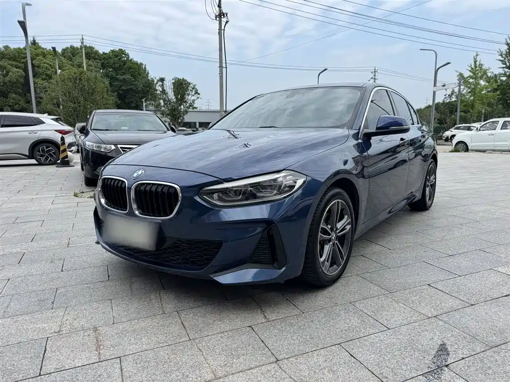 BMW 1-SERIES
