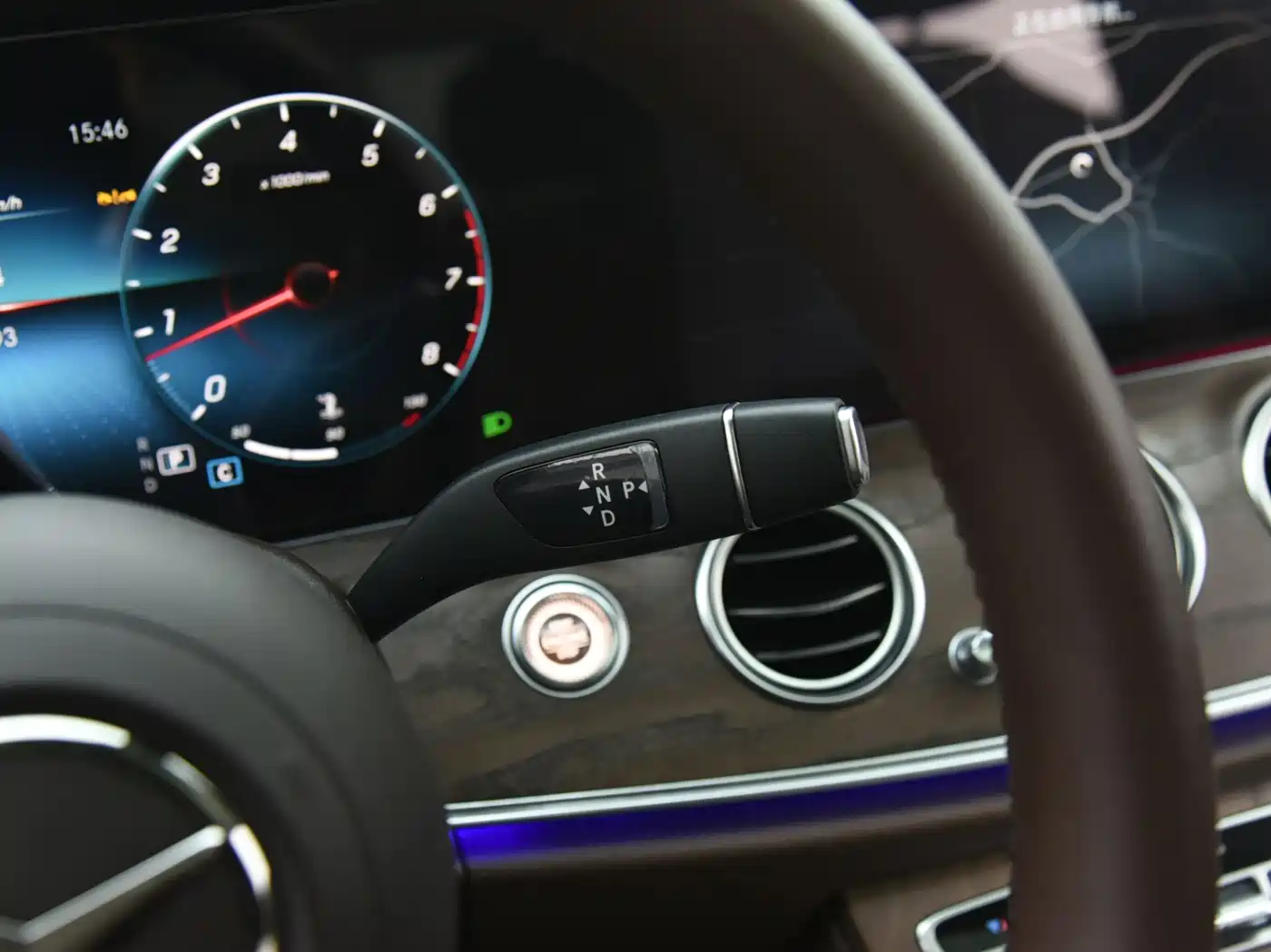 Mercedes-Benz E-Class 2023 E 300 L Fashion фото 14