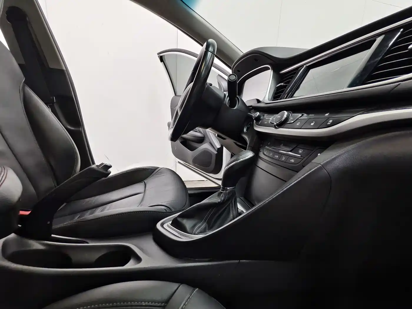 Buick Excelle 2019 18T Auto Connected Elite China VI фото 15