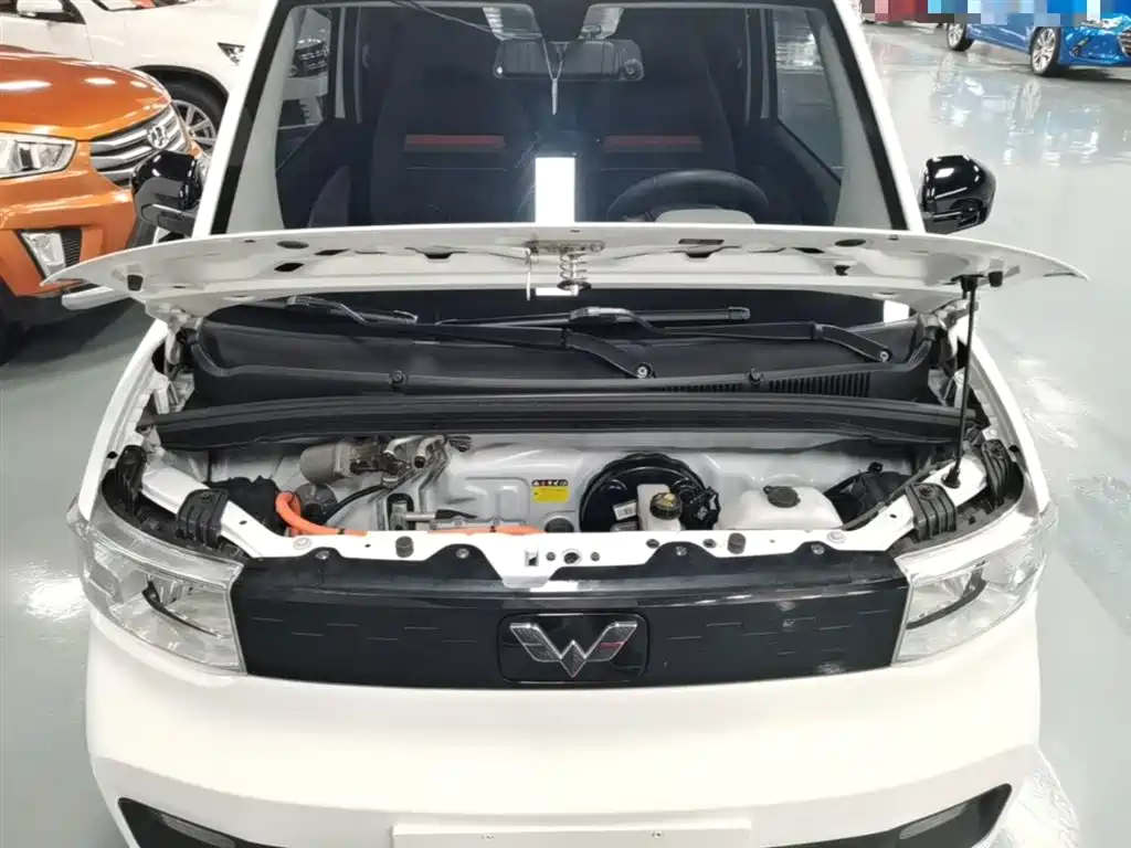 WULING AUTOMOBILE HONGGUANG MINIEV