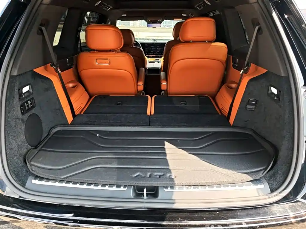 AITO Wenjie AITO M9 2025 Extended Range Ultra 52kWh 6-Seater фото 19
