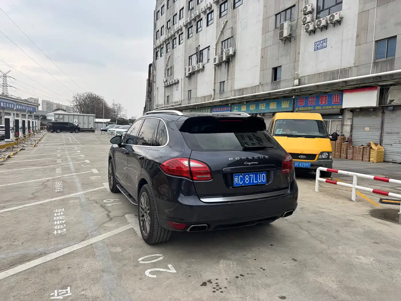 Porsche Cayenne 2011 Cayenne 3.0T фото 17