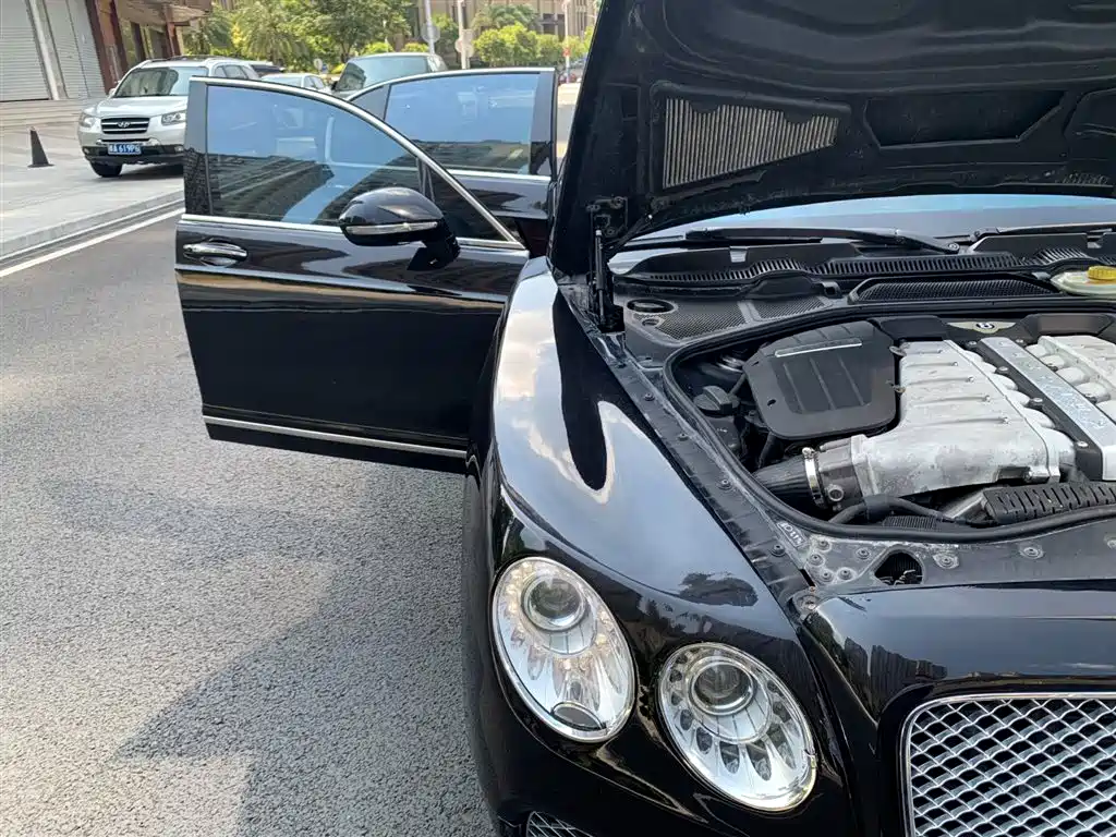 Bentley Flying Spur 2012 2010 6.0T 5-seater Version