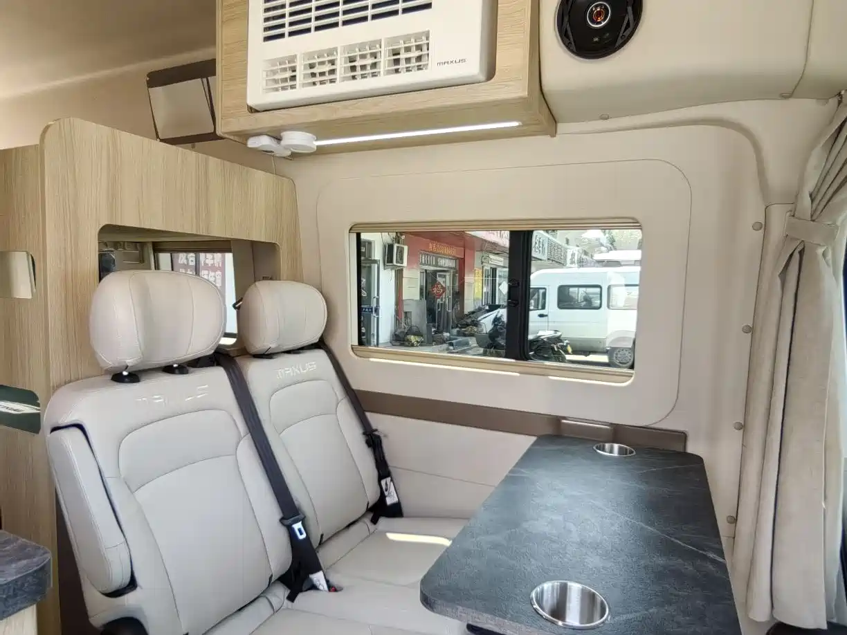 SAIC Maxus V100 RV 2023 2.0T Traveler V100 Mountain Retreat Edition Longitudinal Bed фото 4