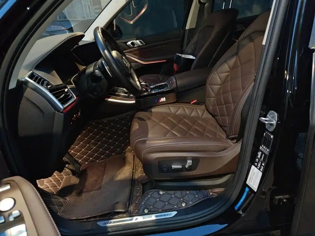 BMW X5 2022 xDrive 30Li Premium M Sport Package фото 12