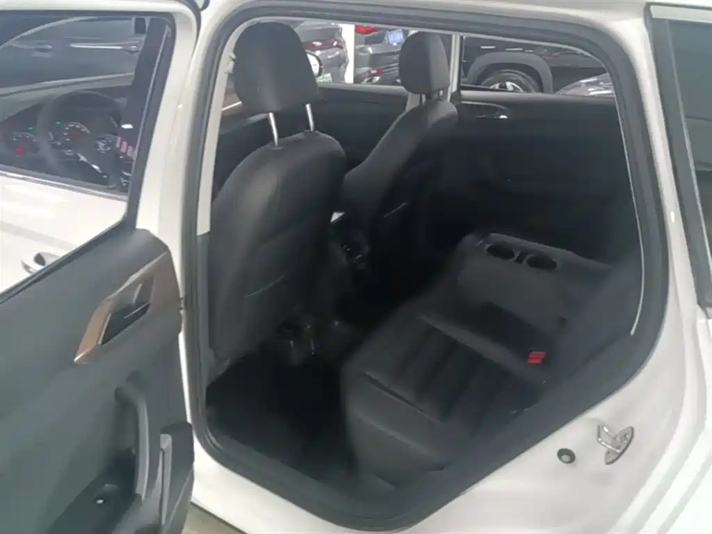 Volkswagen Tharu 2020 Model 280TSI 2WD Luxury Plus China VI фото 17