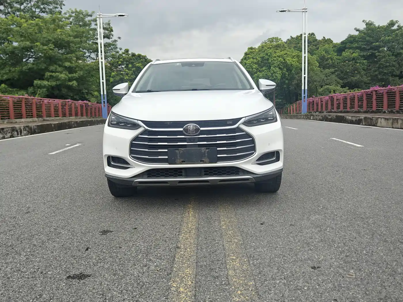 BYD Tang 2018 2.0T Automatic Smart Connection Honor Edition 7-Seater China V