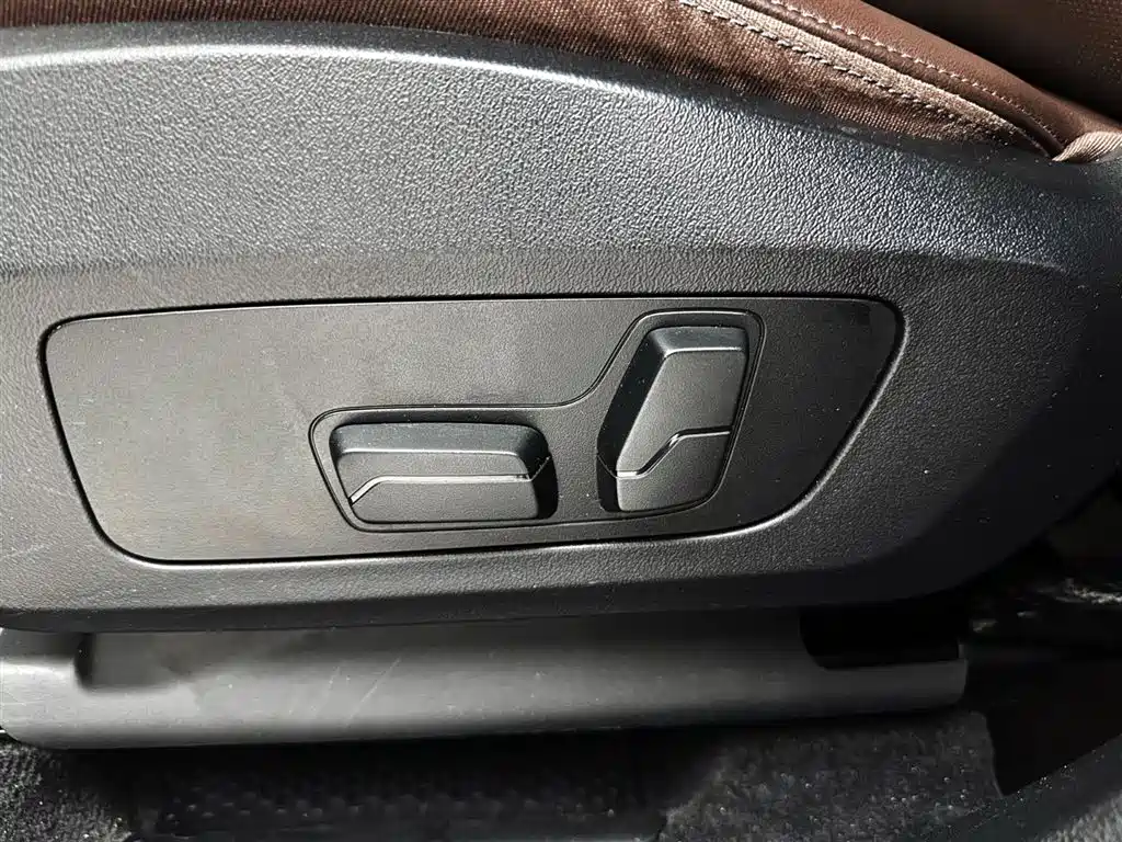 BMW X1 2023 sDrive20Li X Design Package фото 18
