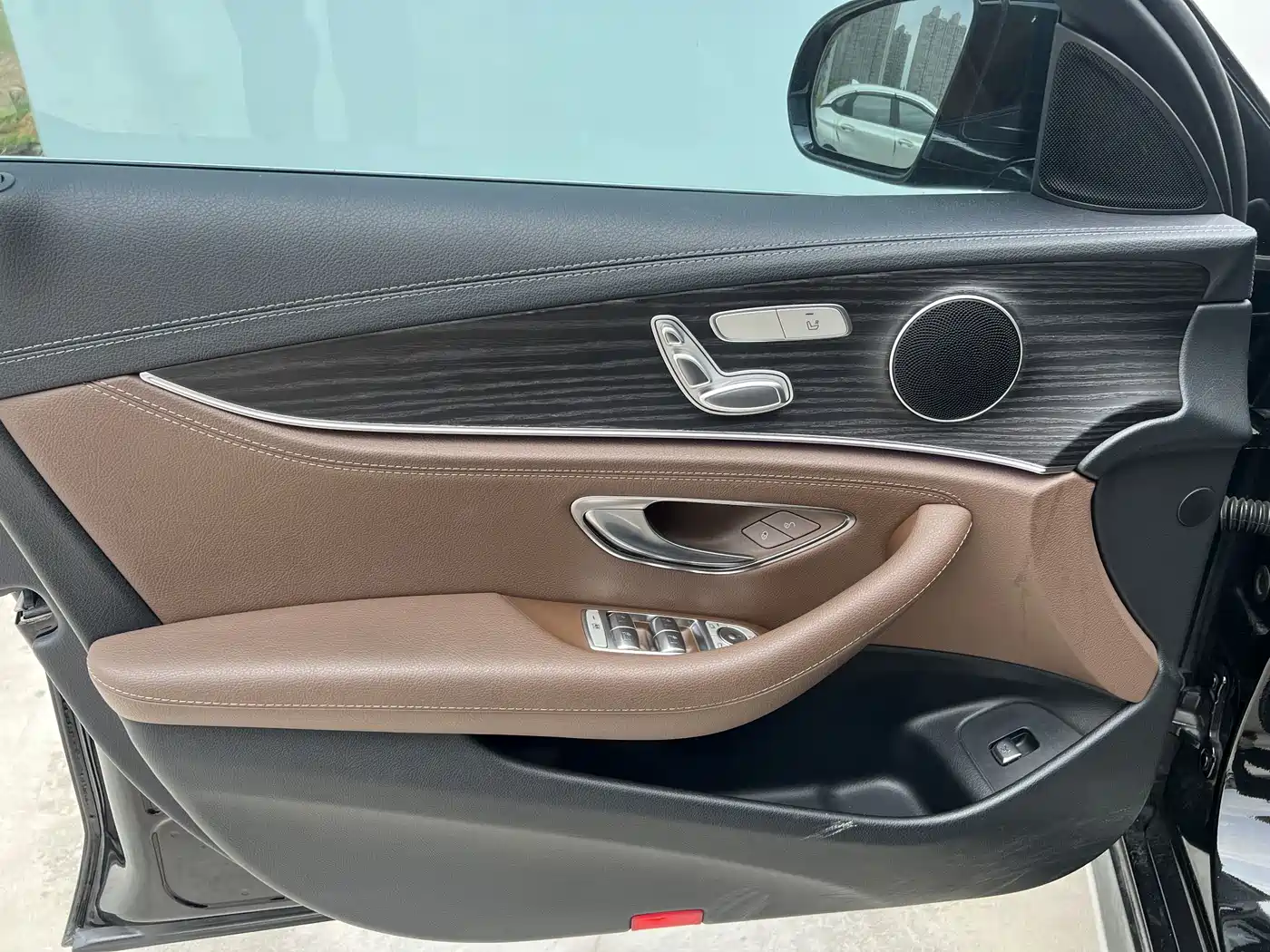 Mercedes-Benz E-Class 2019 E 260 L Sport фото 14