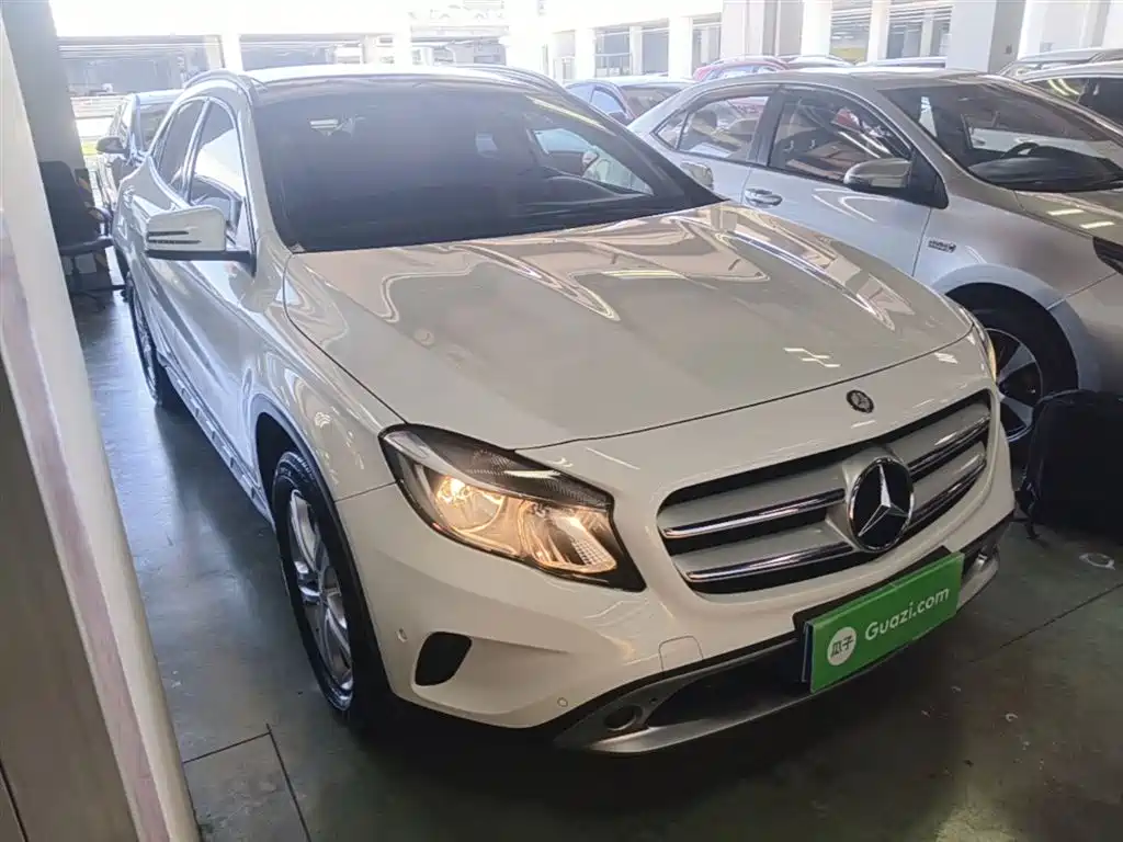 Mercedes-Benz GLA 2016 GLA 200 Dynamic фото 22
