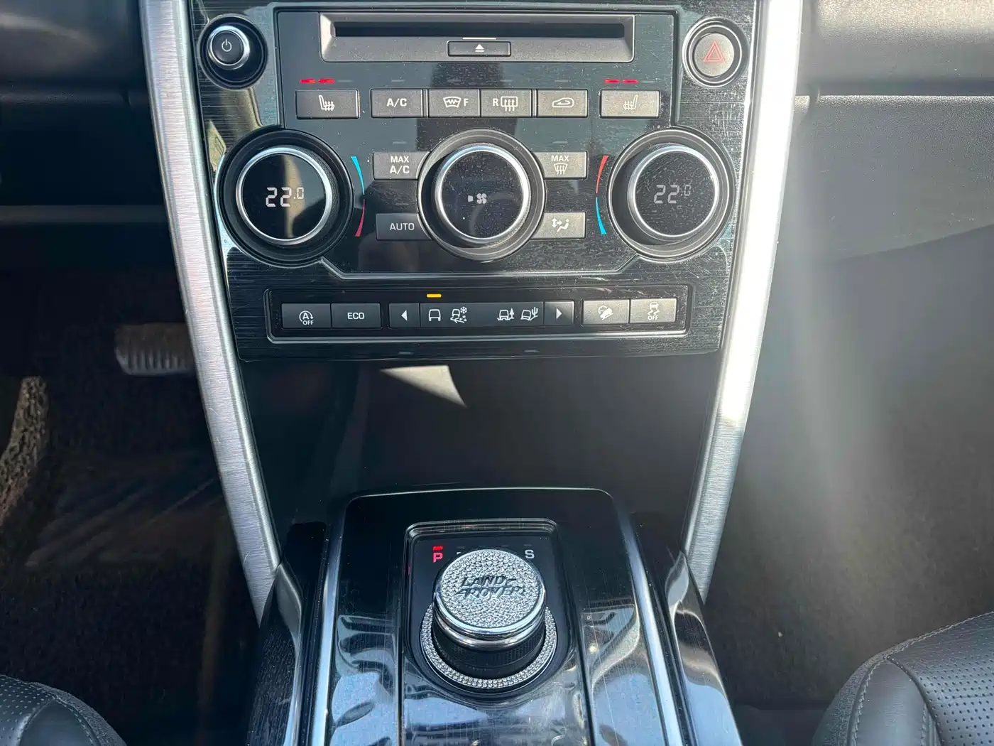 Land Rover Discovery Sport 2019 240PS HSE LUXURY Edition China V фото 18