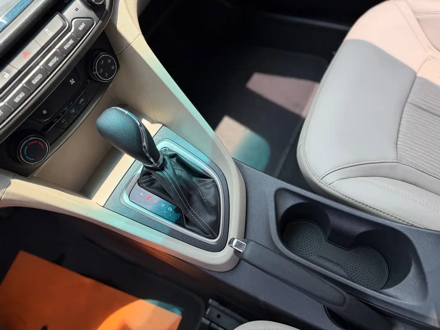 Buick Excelle 2016 15N Automatic Elite фото 14