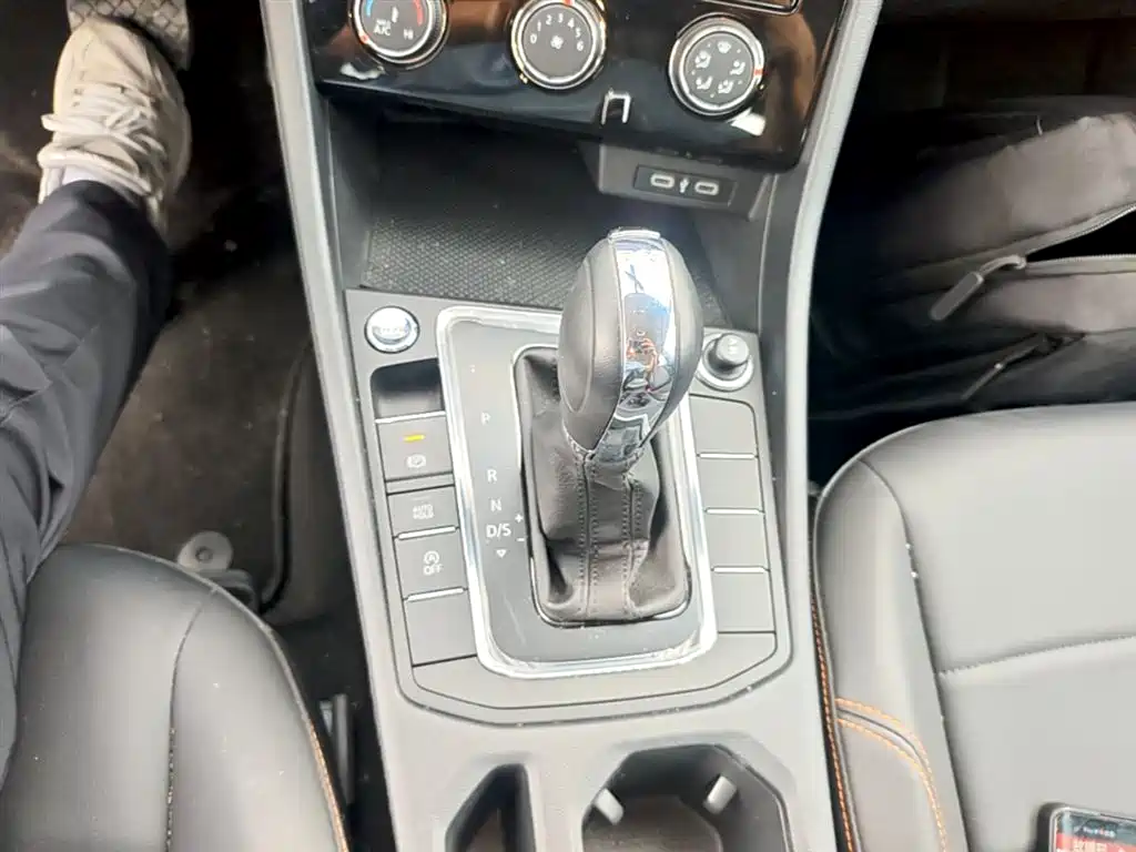 Volkswagen Bora 2025 200TSI DSG Joy Ride Navigation Edition фото 14