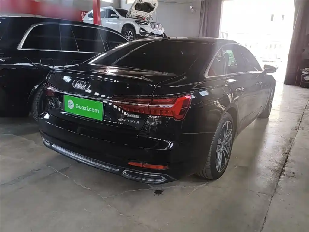 Audi A6L 2021 45 TFSI Exclusive Elegance фото 7