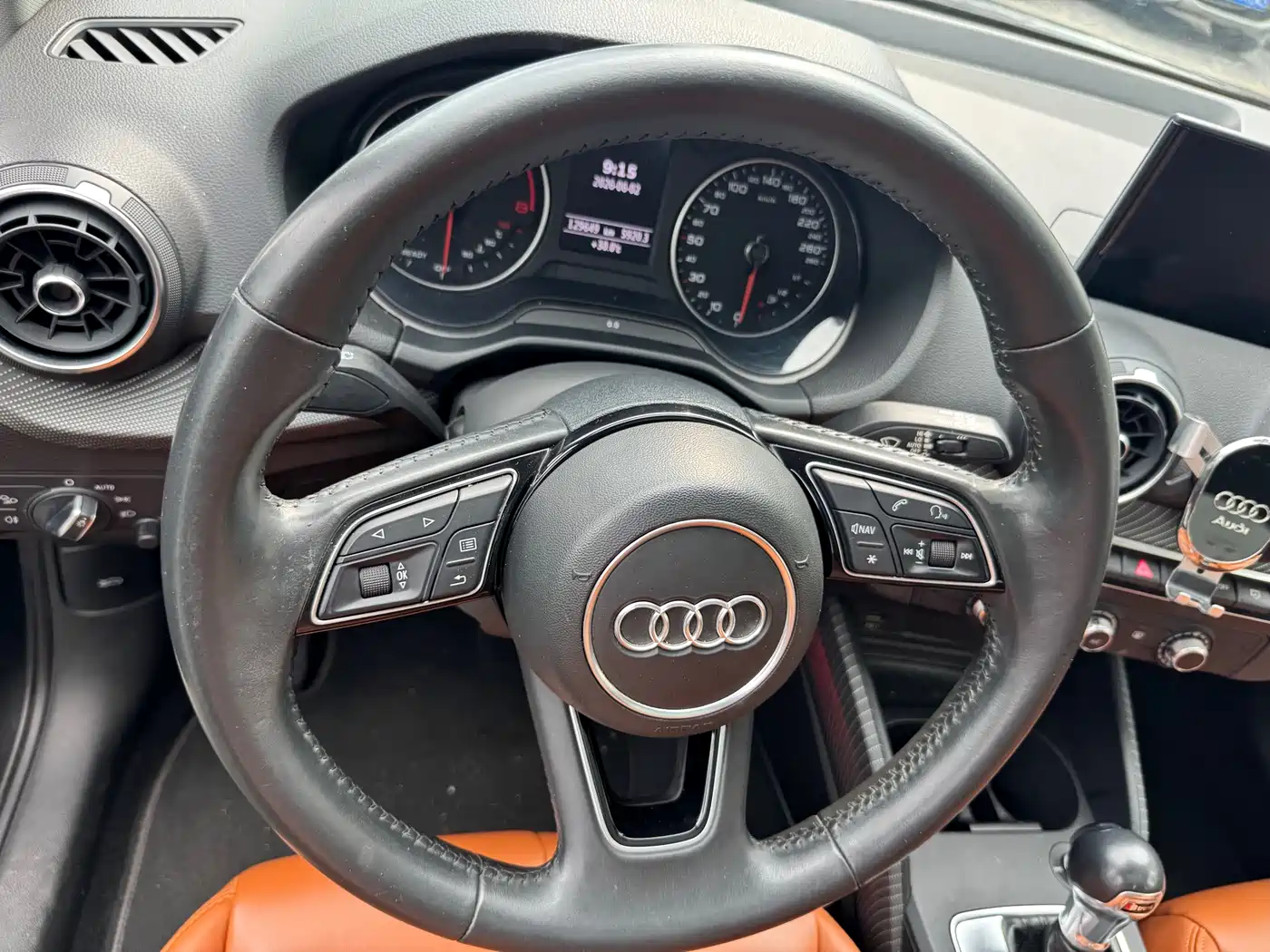 Audi Q2L 2018 35 TFSI Launch Exclusive Edition China VI фото 11