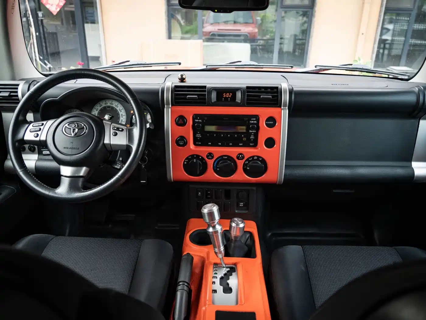 Toyota FJ Cruiser 2013 4.0L фото 10
