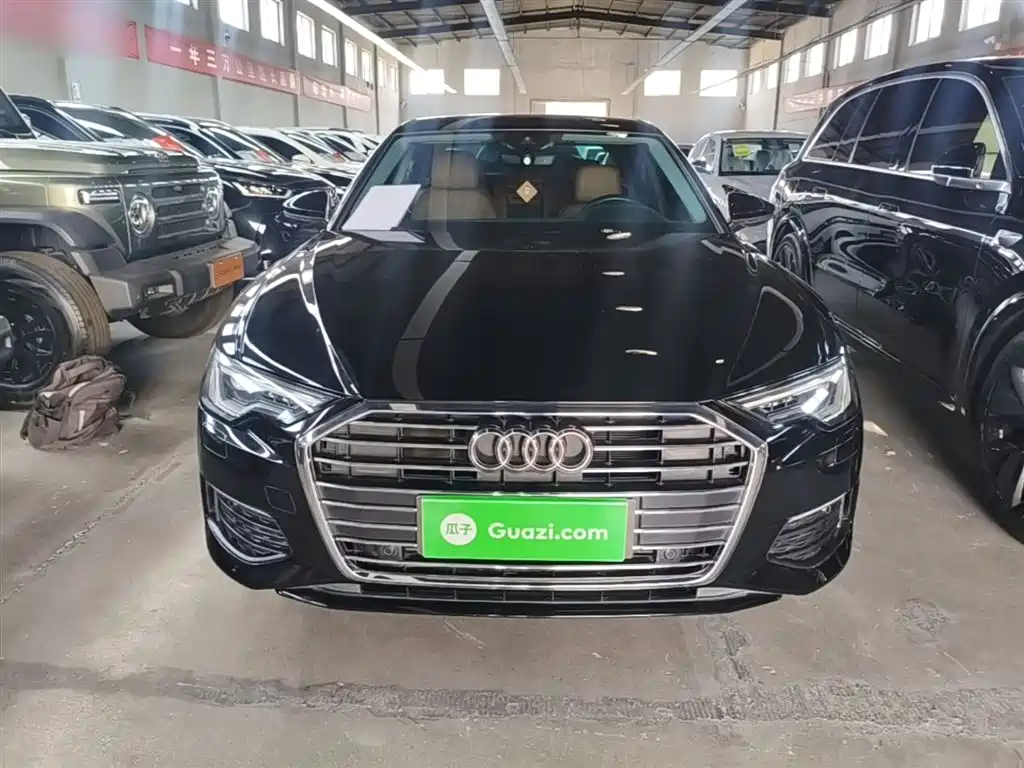 Audi A6L 2021 45 TFSI Exclusive Elegance фото 3
