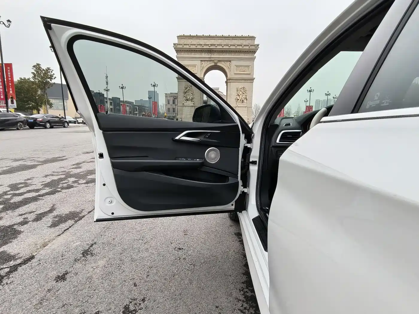 BMW 1 Series 2021 120i M Sport фото 11