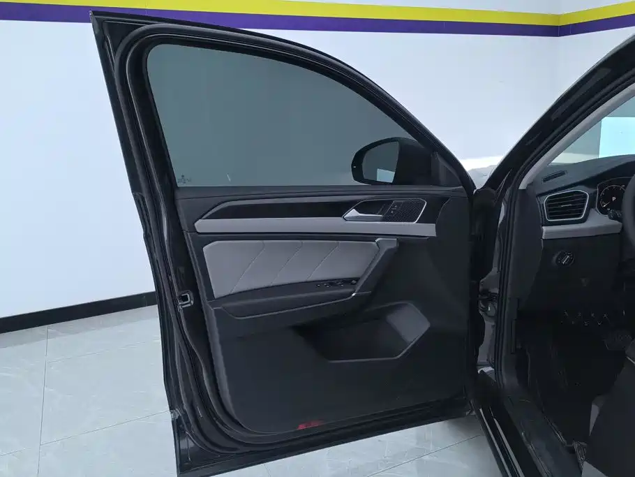 Volkswagen Tayron 2025 2025 Shared Joy 300TSI