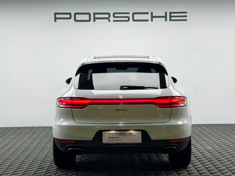 Porsche Macan 2018 Macan 2.0T фото 5