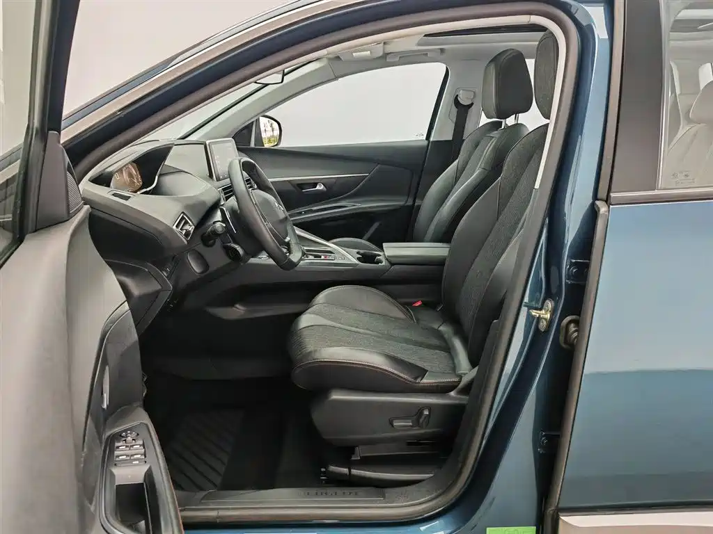 Peugeot 5008 2017 380THP 7-seat Elite Edition фото 10