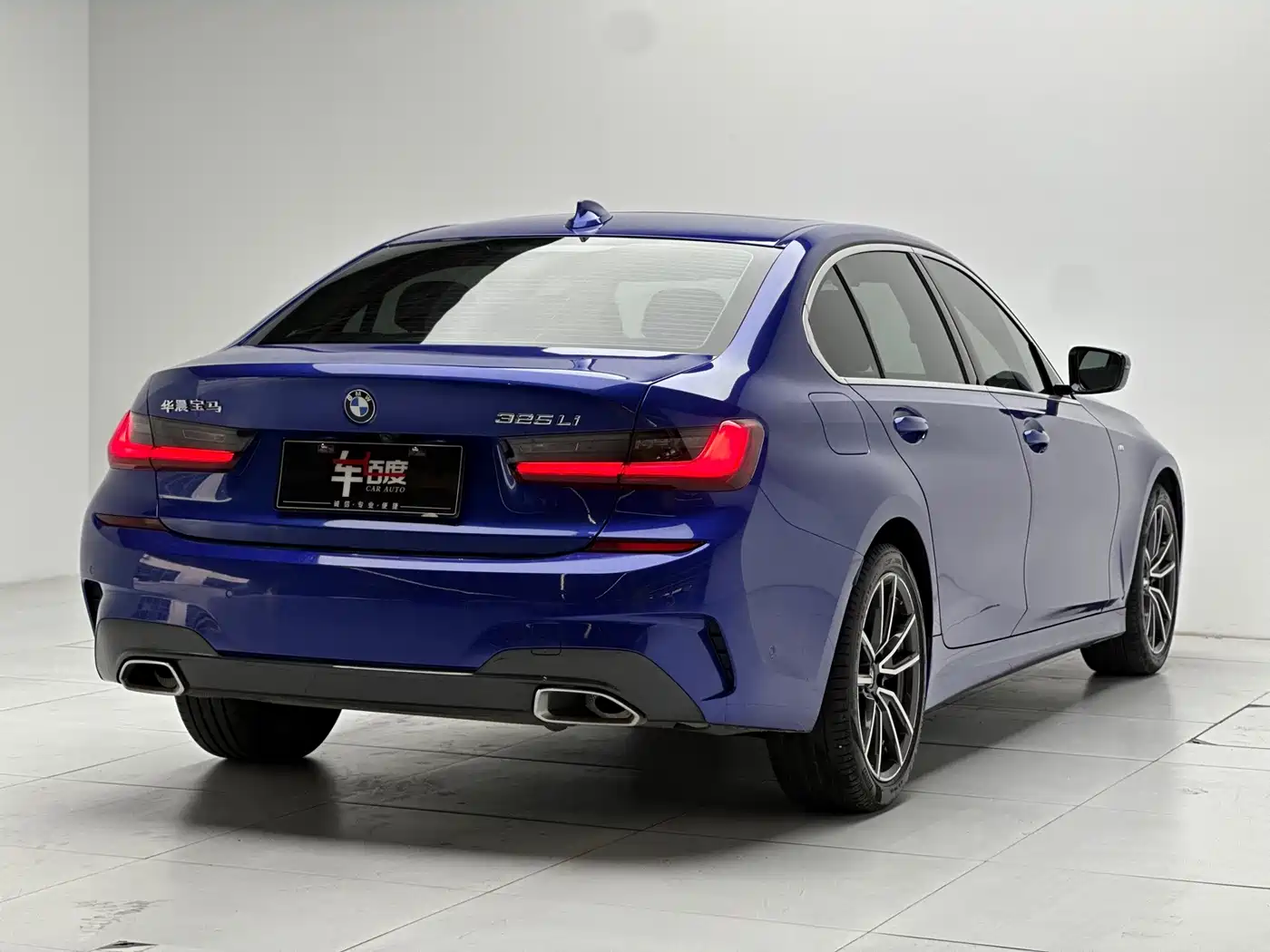 BMW 3 Series 2021 325Li M Sport Package фото 4