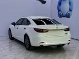 Photo 6 - Mazda Atenza