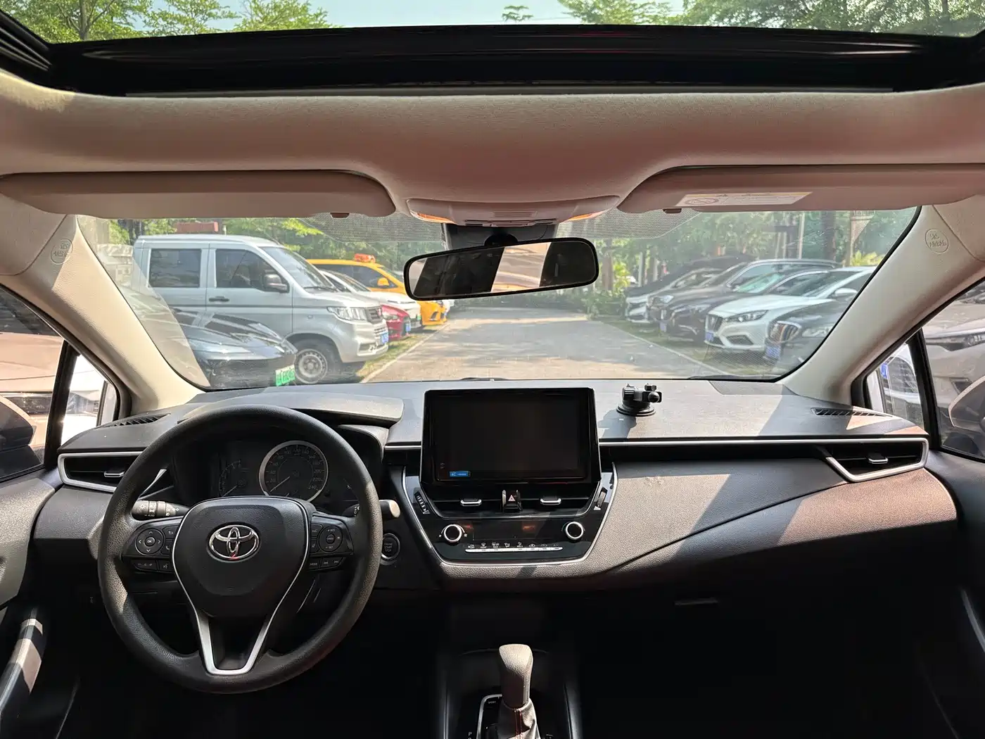 Toyota Corolla 2021 1.2T S-CVT Elite PLUS Edition фото 14