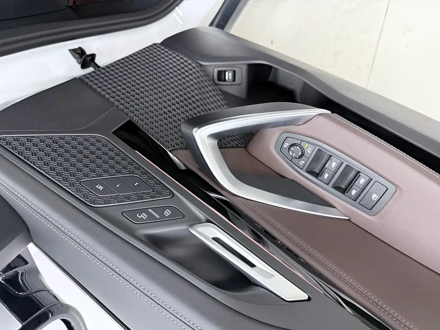 BMW X1 2023 sDrive20Li X Design Package фото 21