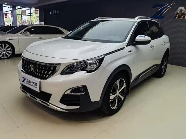 PEUGEOT 4008