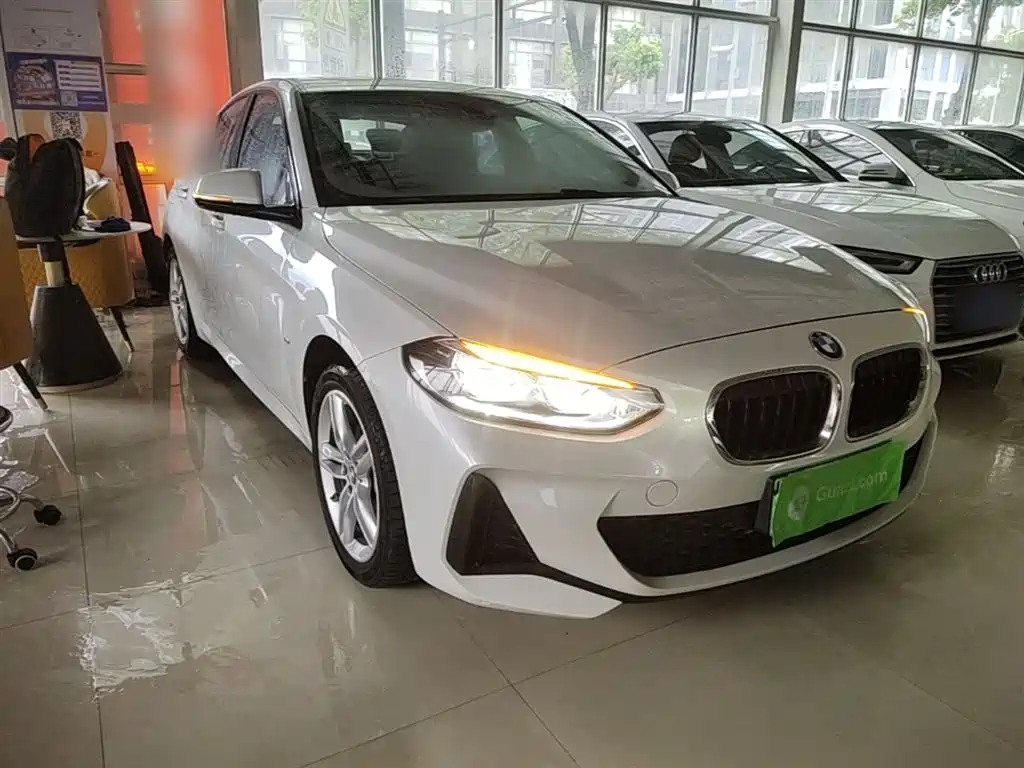 BMW 1 Series 2020 Model 120i M Sport Package фото 22