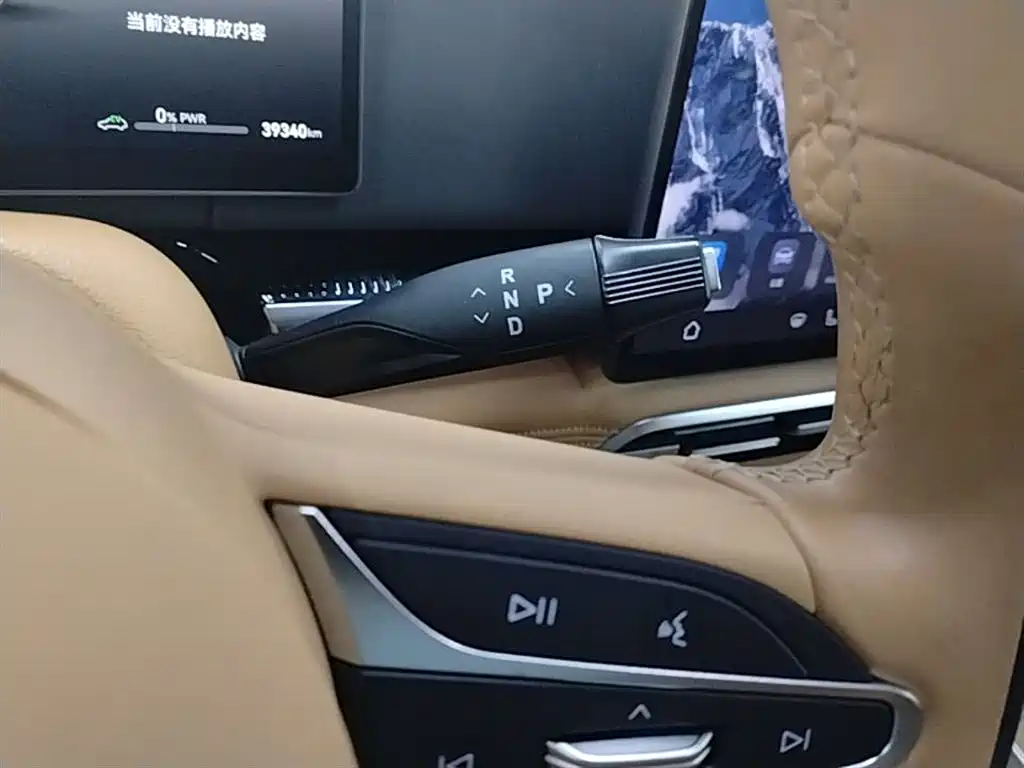 Voyah Auto Voyah Dreamer 2025 Model PHEV 4WD Premium QianKun Edition фото 14