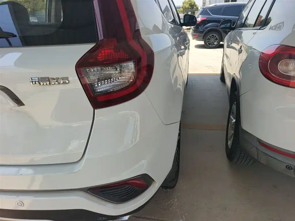 GEELY AUTOMOBILE VISION X6