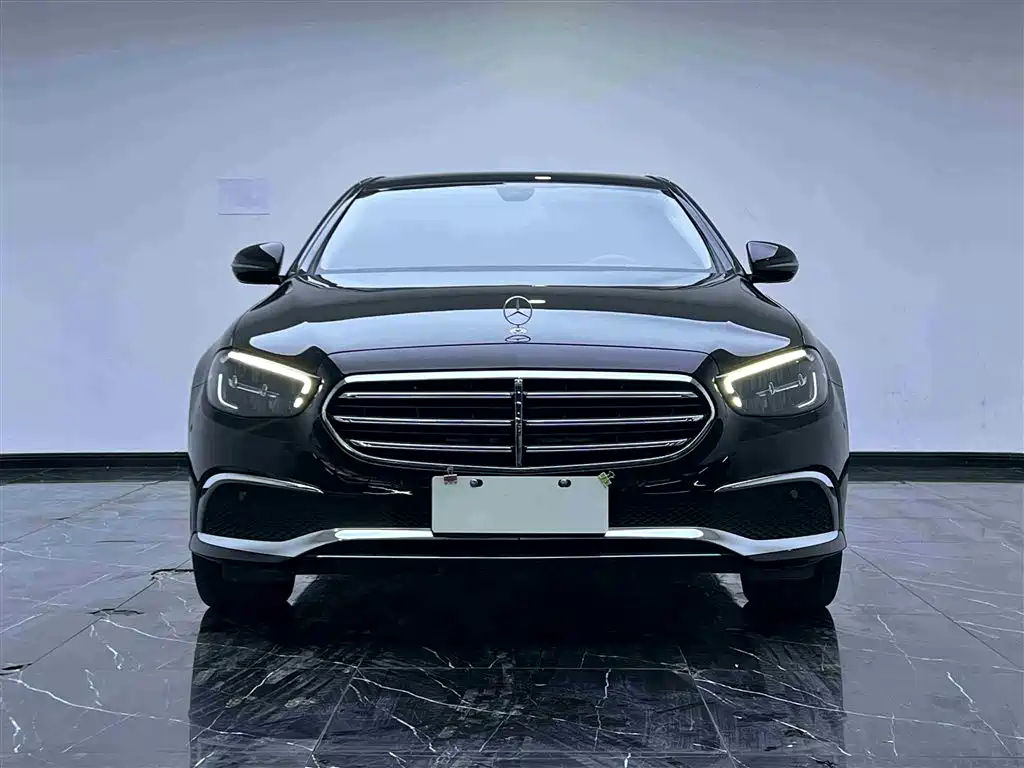  E CLASS