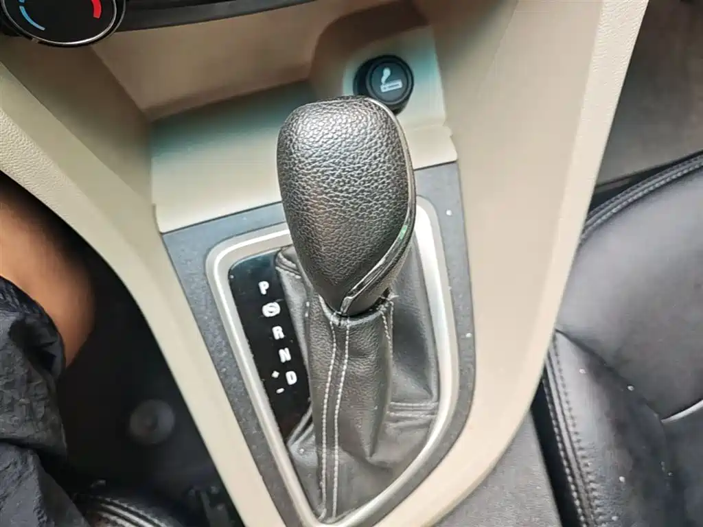 Buick Excelle 2021 Exemplar 1.5L Auto Progressive фото 14
