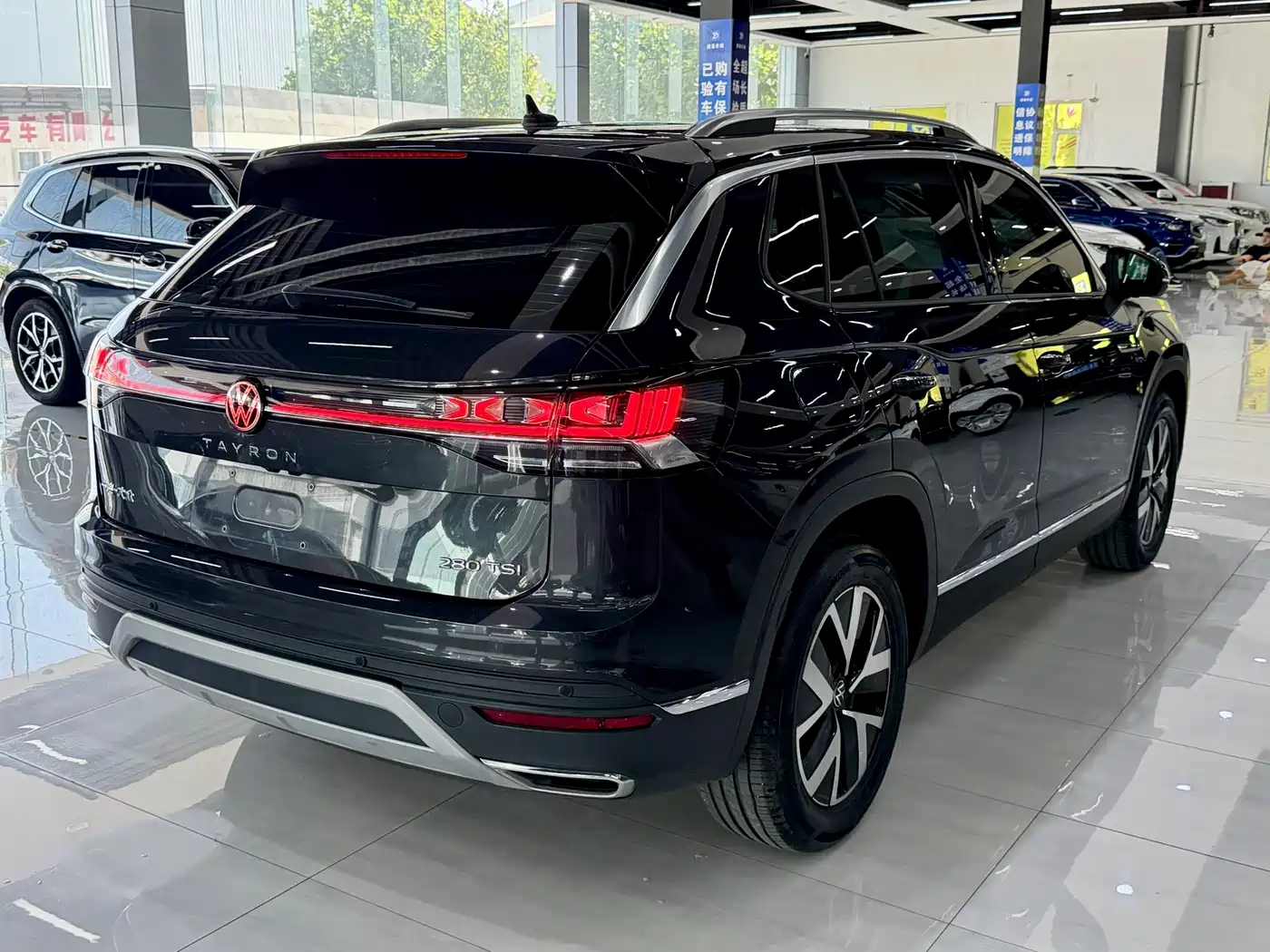 Volkswagen Tayron 2023 280TSI 2WD Luxury Plus Advanced Edition фото 11