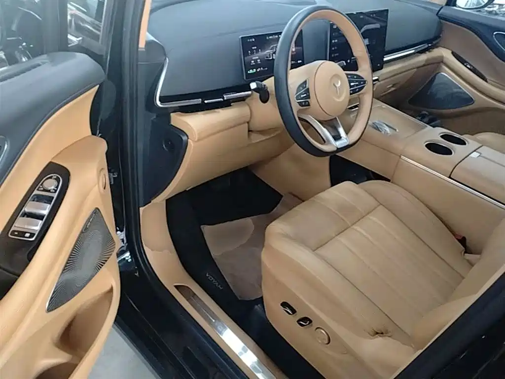 Voyah Auto Voyah Dreamer 2025 Model PHEV 4WD Premium QianKun Edition фото 16