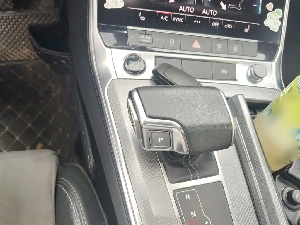 Audi A6L 2021 45 TFSI quattro Exclusive Sport фото 7