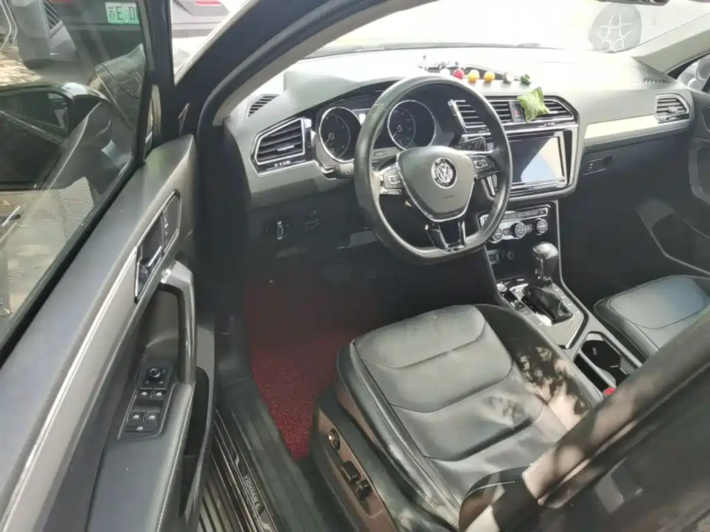 Volkswagen Tiguan L 2019 330TSI Automatic 2WD Panorama Comfort Edition China VI фото 16