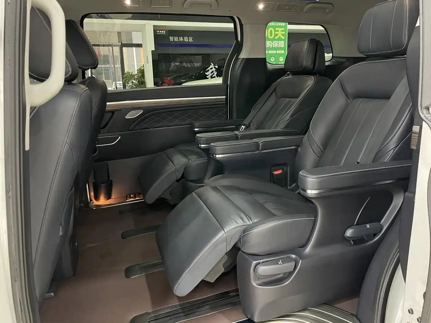GAC Trumpchi Trumpchi M8 2020 Pilot 390T Ultimate Edition фото 5