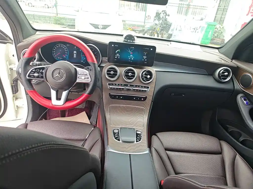 Mercedes-Benz GLC 2022 Facelift II GLC 260 L 4MATIC Luxury фото 10